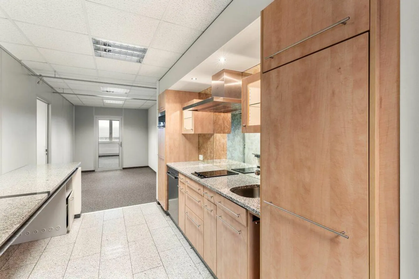 Altgraben 23 - Vos nouveaux espaces commerciaux au meilleur emplacement ! 3ème étage - Photo 12 sur 17