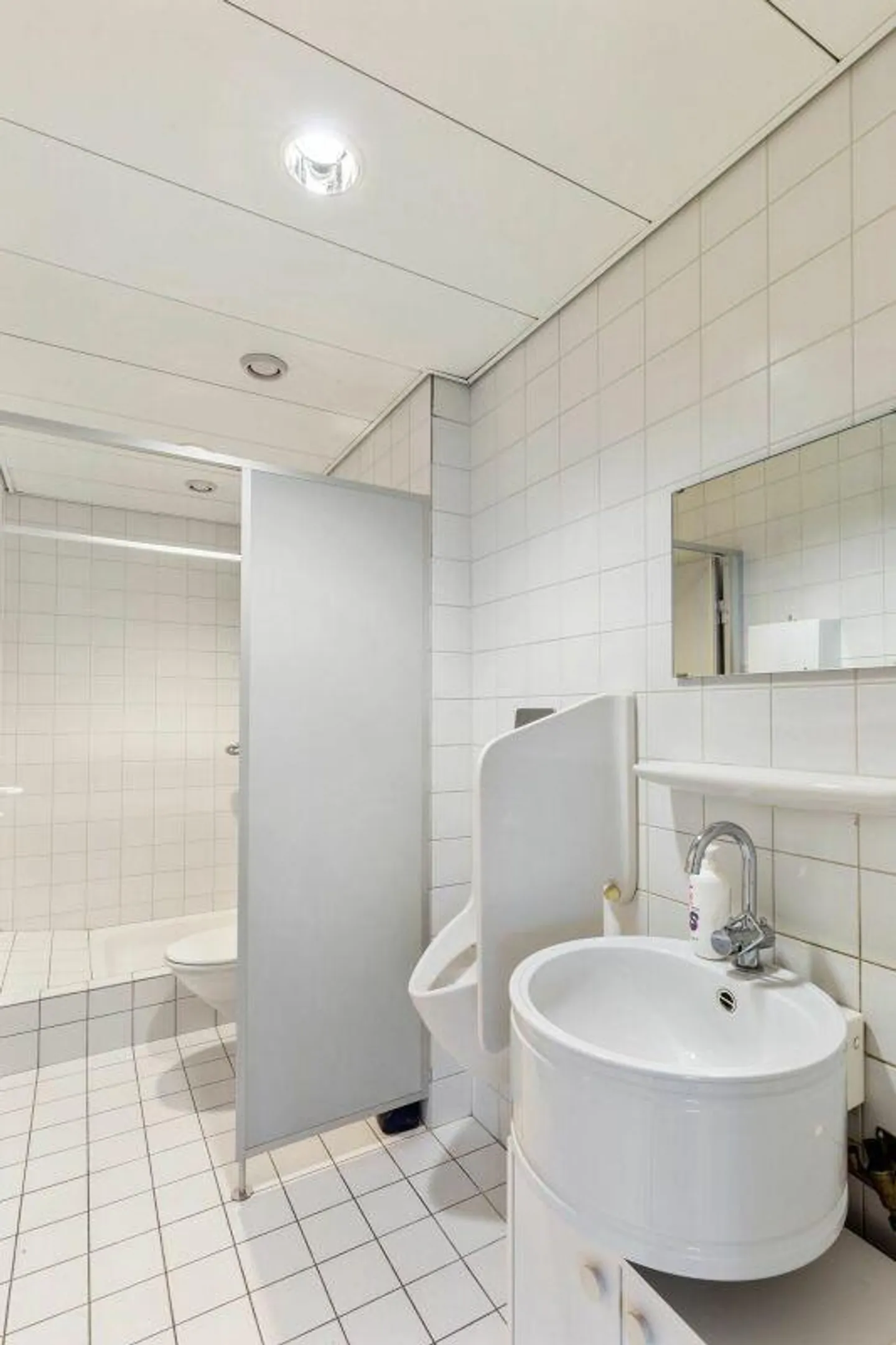 Altgraben 23 - Vos nouveaux espaces commerciaux au meilleur emplacement ! 3ème étage - Photo 13 sur 17