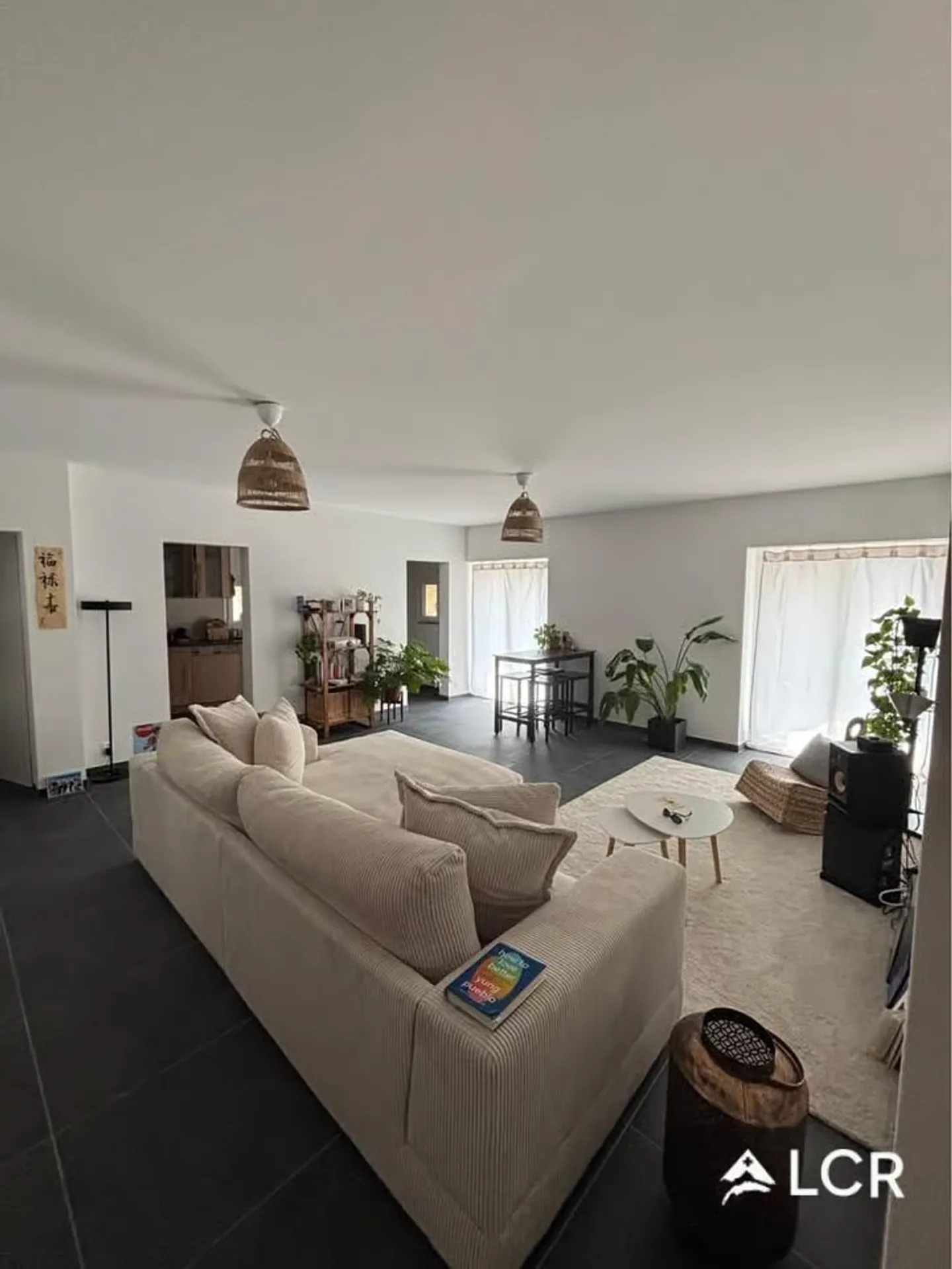 Magnifique Appartement neuf de 4.5P / 3 CHB / 1 SDB / 1 place de parc - Photo 3 of 13