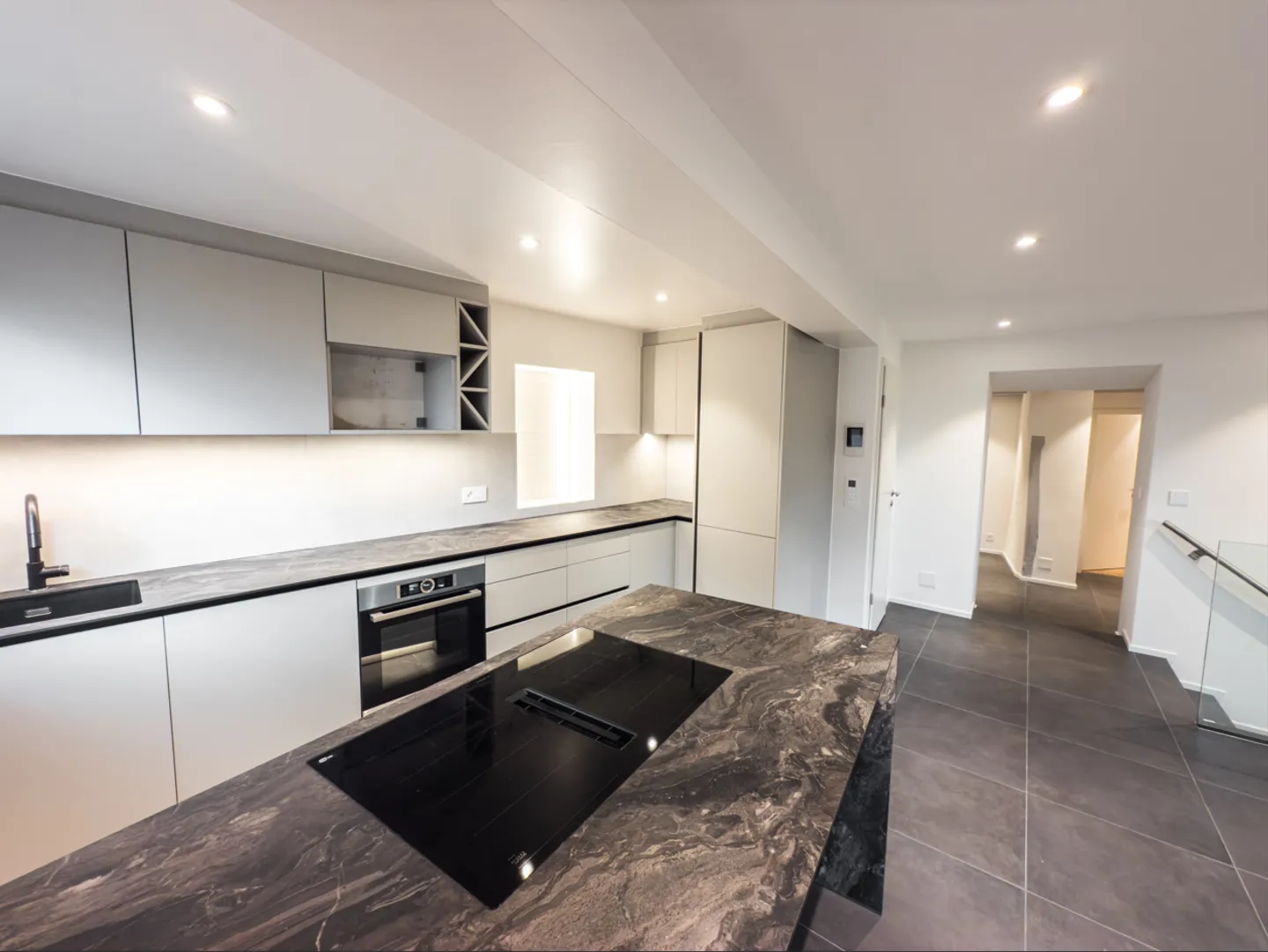 SUPERBO EDIFICIO DI DUE APPARTAMENTI A 2 PASSI DAL LAGO - Foto 5 di 16