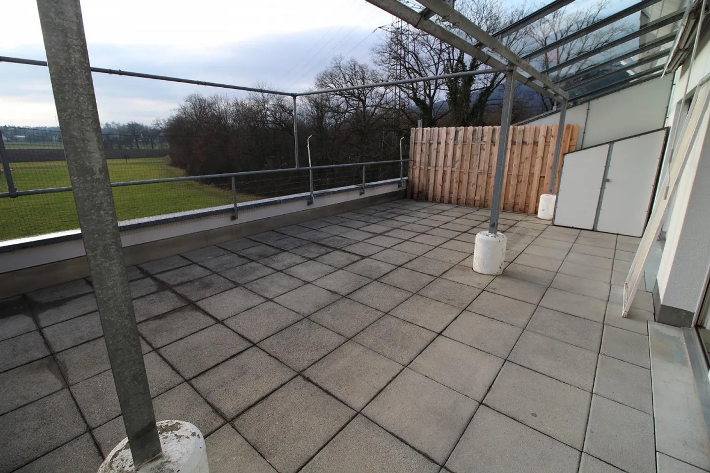 Geräumige Wohnung mit Terrasse - Foto 8 von 13