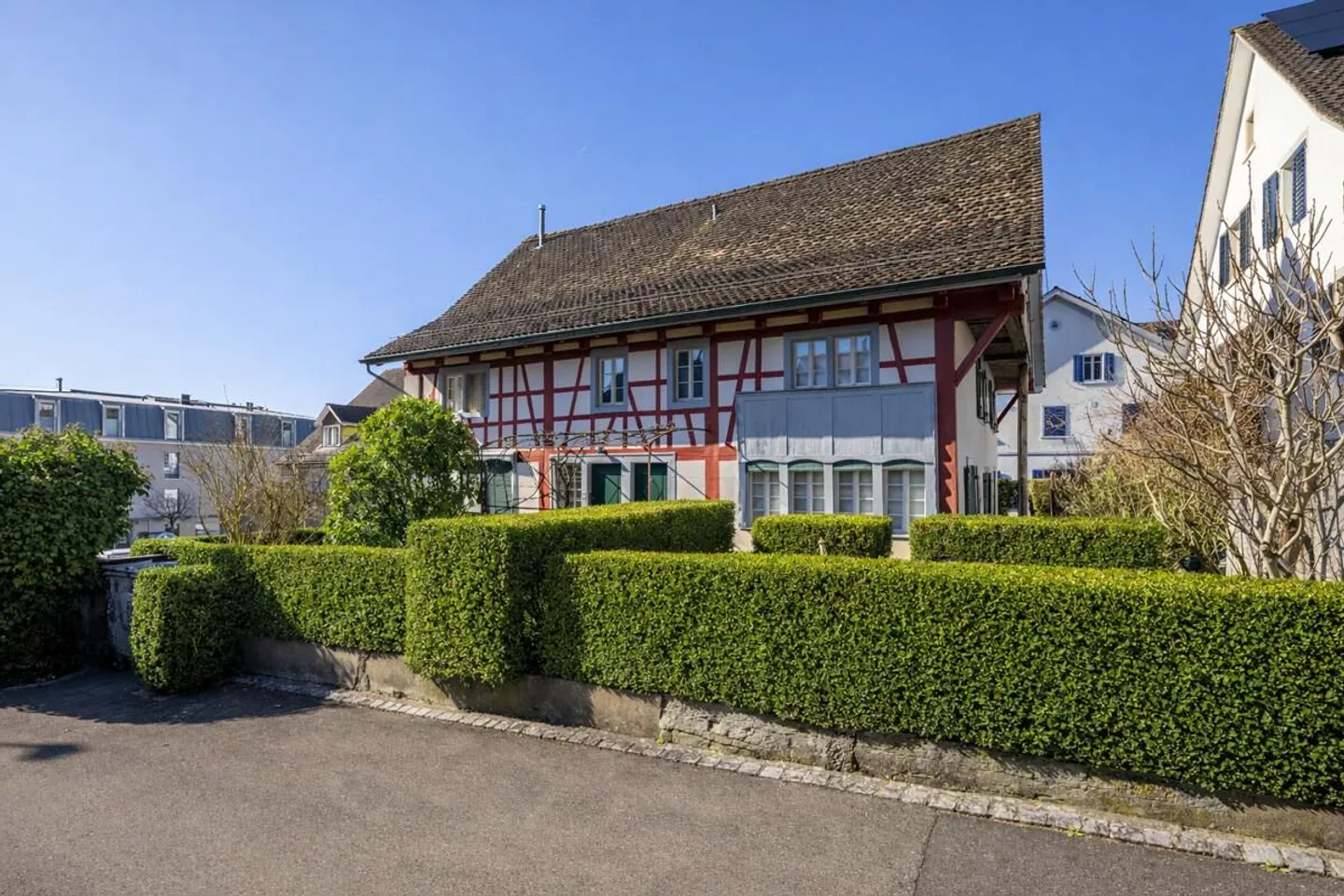 Propriété historique avec potentiel de maison individuelle à Männedorf - Photo 1 sur 6