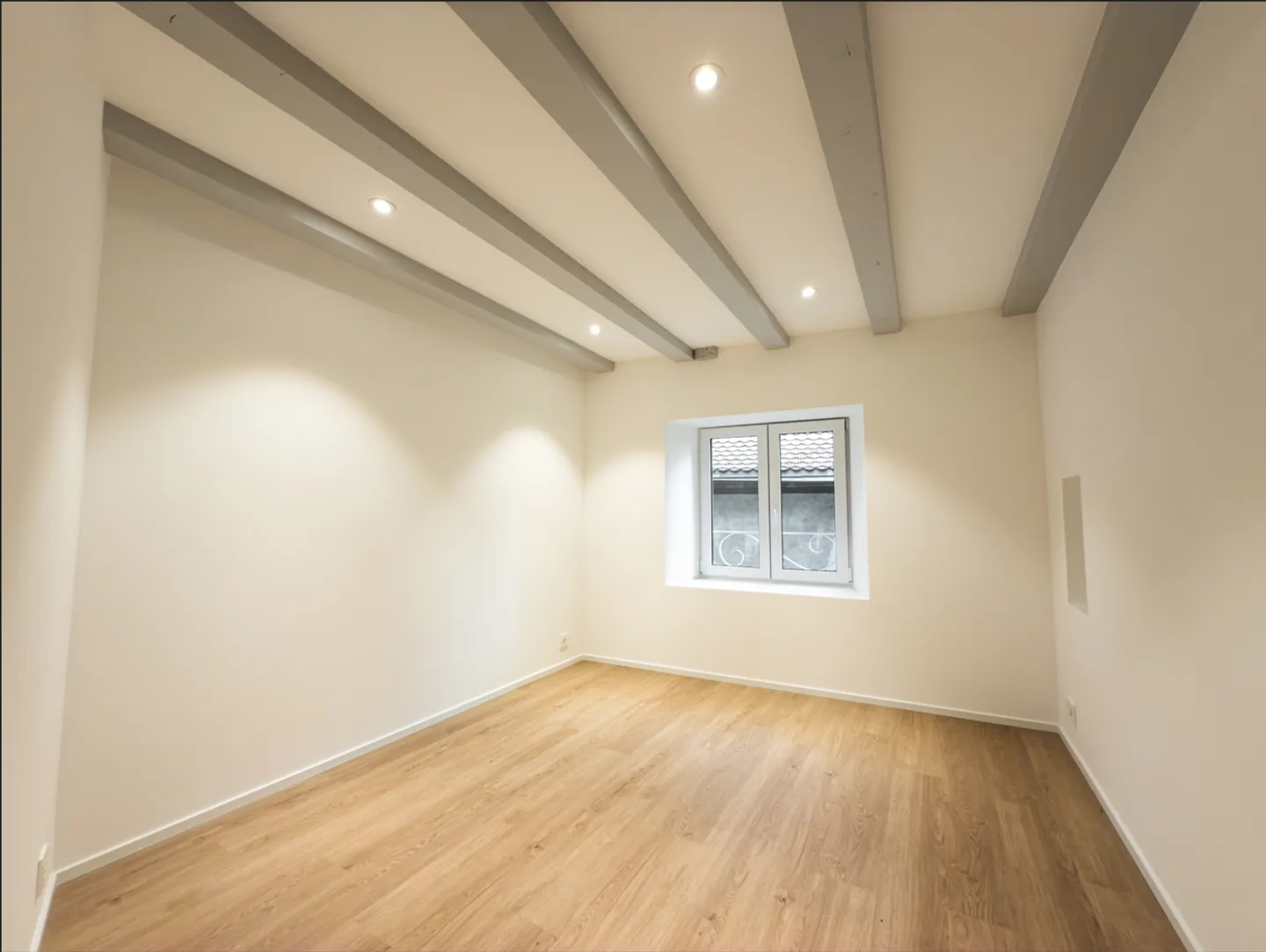 SUPERBO EDIFICIO DI DUE APPARTAMENTI A 2 PASSI DAL LAGO - Foto 7 di 16