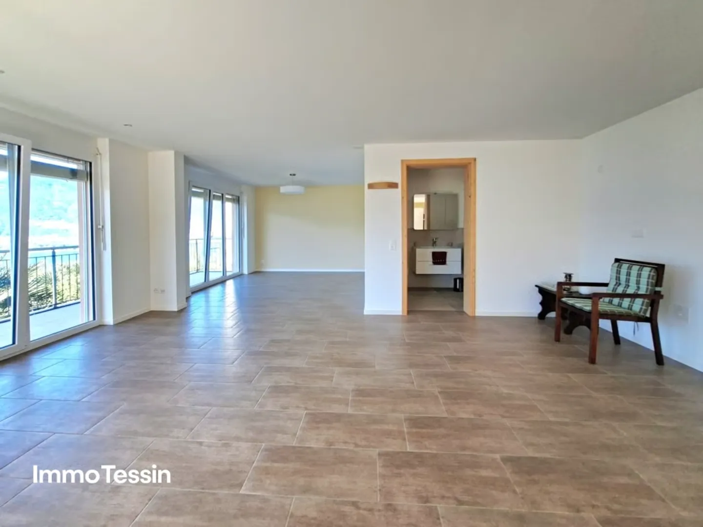 RARITY: Modern 5 1/2 Room Villa & Building Land with Unique Lake View of Lago Maggiore as far as the Eye Can See - Photo 13 of 13