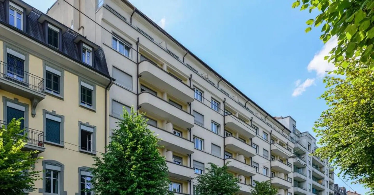 Indoor parking space for rent in Fribourg! - Photo 2 of 2