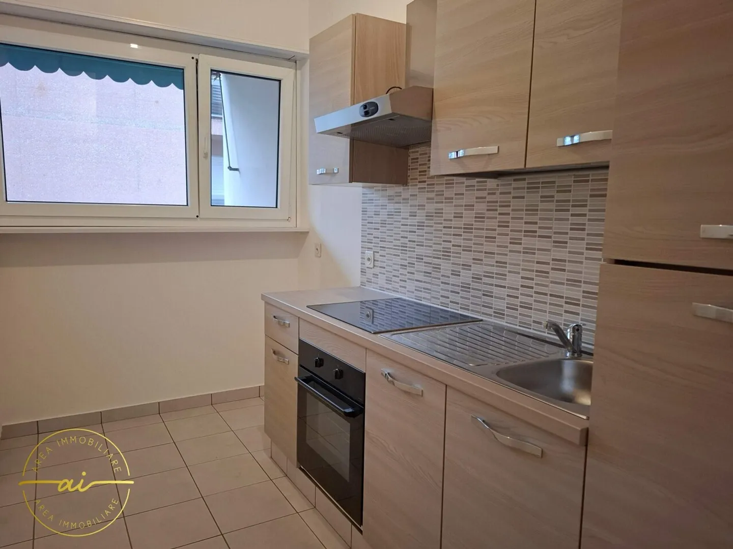 2.5-ROOM APARTMENT A FEW STEPS FROM THE CENTER - Photo 1 of 5