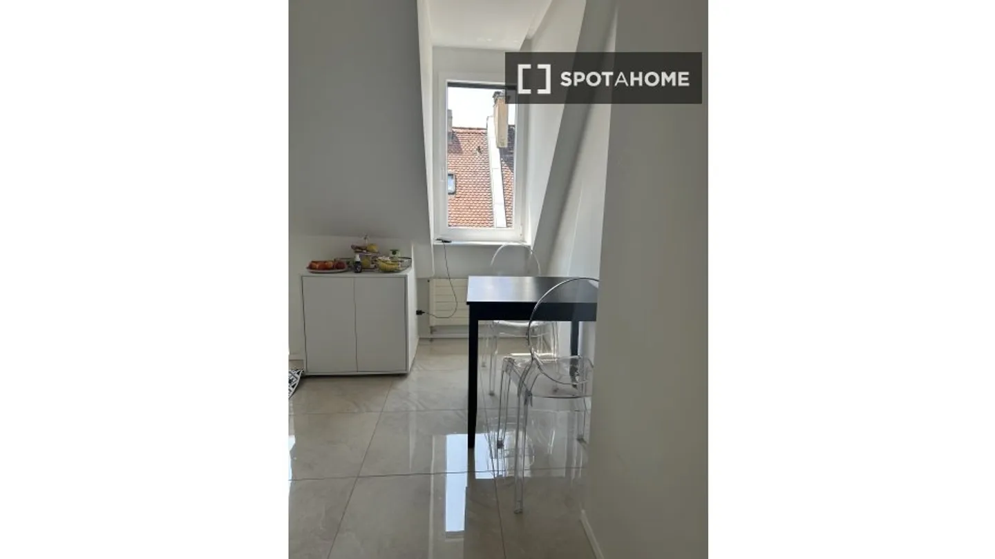 Modernes Apartment in Zürich - Foto 11 von 14