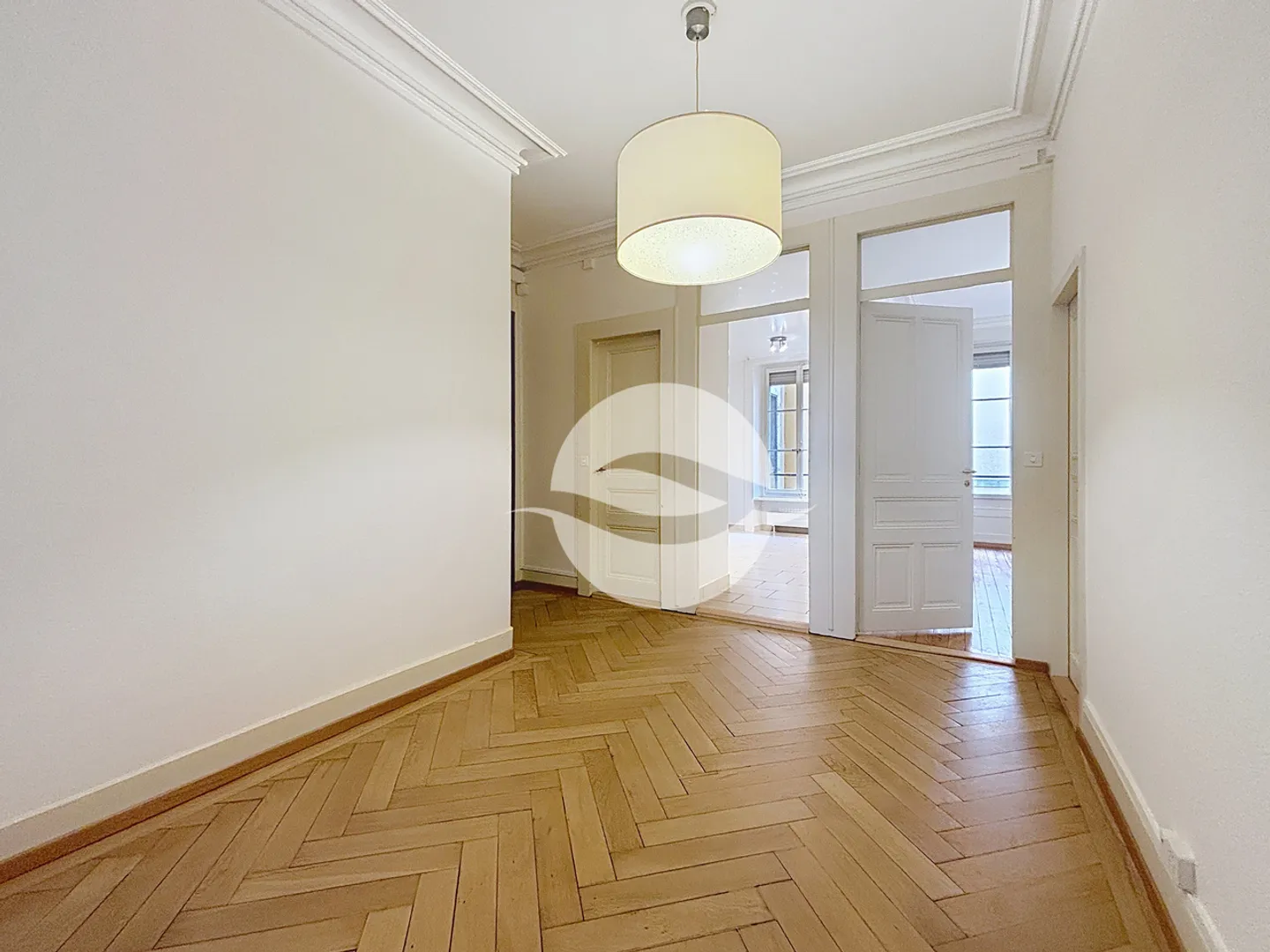 Charmant appartement 4 pièces - Photo 1 sur 8