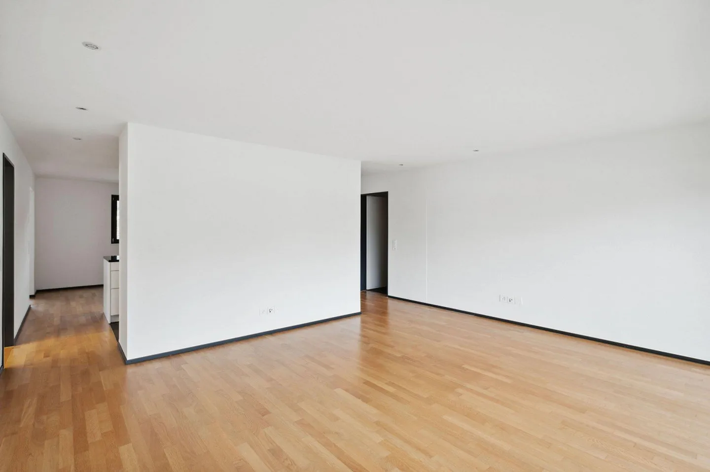 LOUER SANS CAUTION - appartement spacieux avec beaucoup de soleil - Photo 3 sur 9