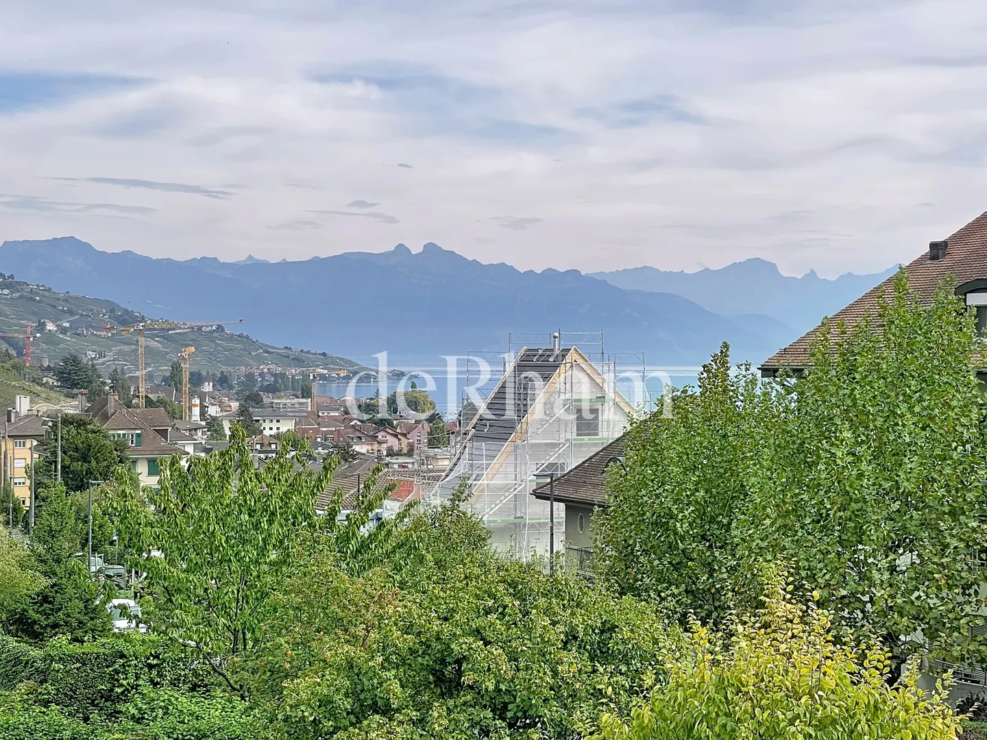 Appartement Contemporain avec Vue sur le Lac - Photo 10 sur 10