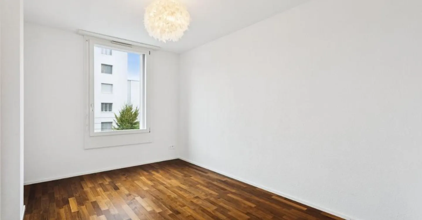 Appartamento luminoso di 3,5 locali con loggia - Foto 4 di 10