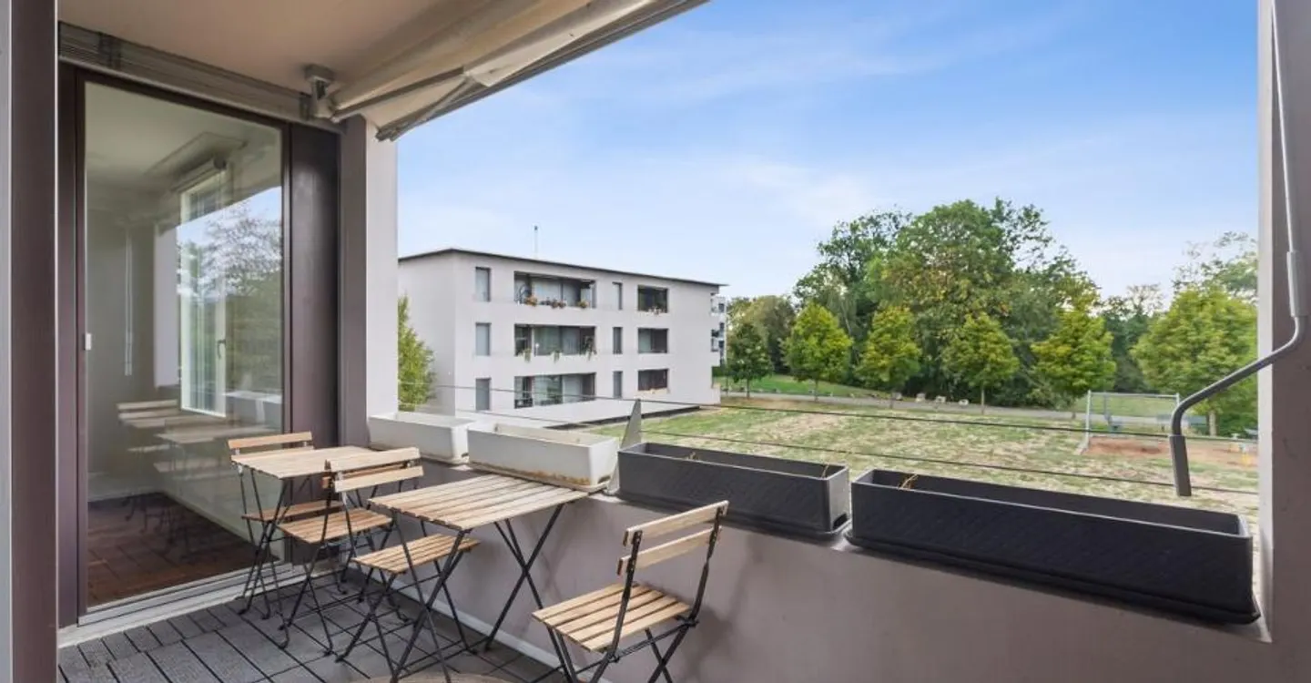 Appartamento luminoso di 3,5 locali con loggia - Foto 9 di 10