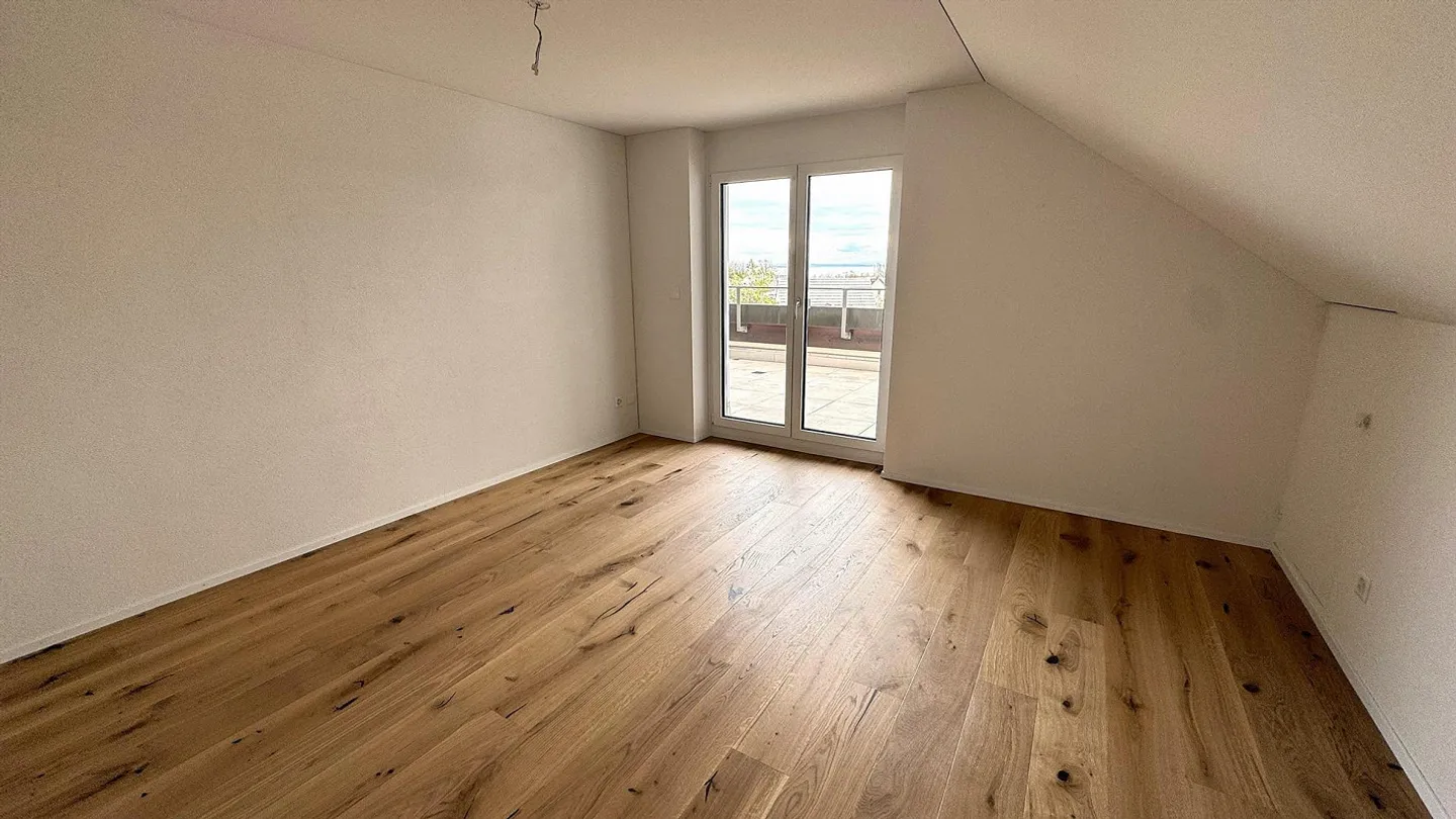 Appartamento attico esclusivo, recentemente ristrutturato di 6,5 stanze a Bottighofen ... - Foto 10 di 13
