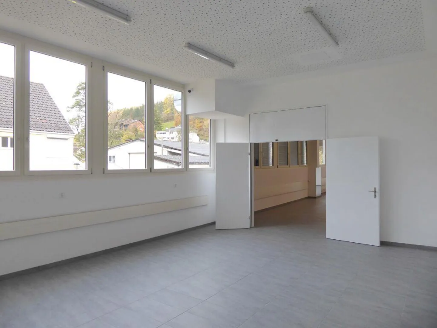 bright commercial space - Photo 1 of 6