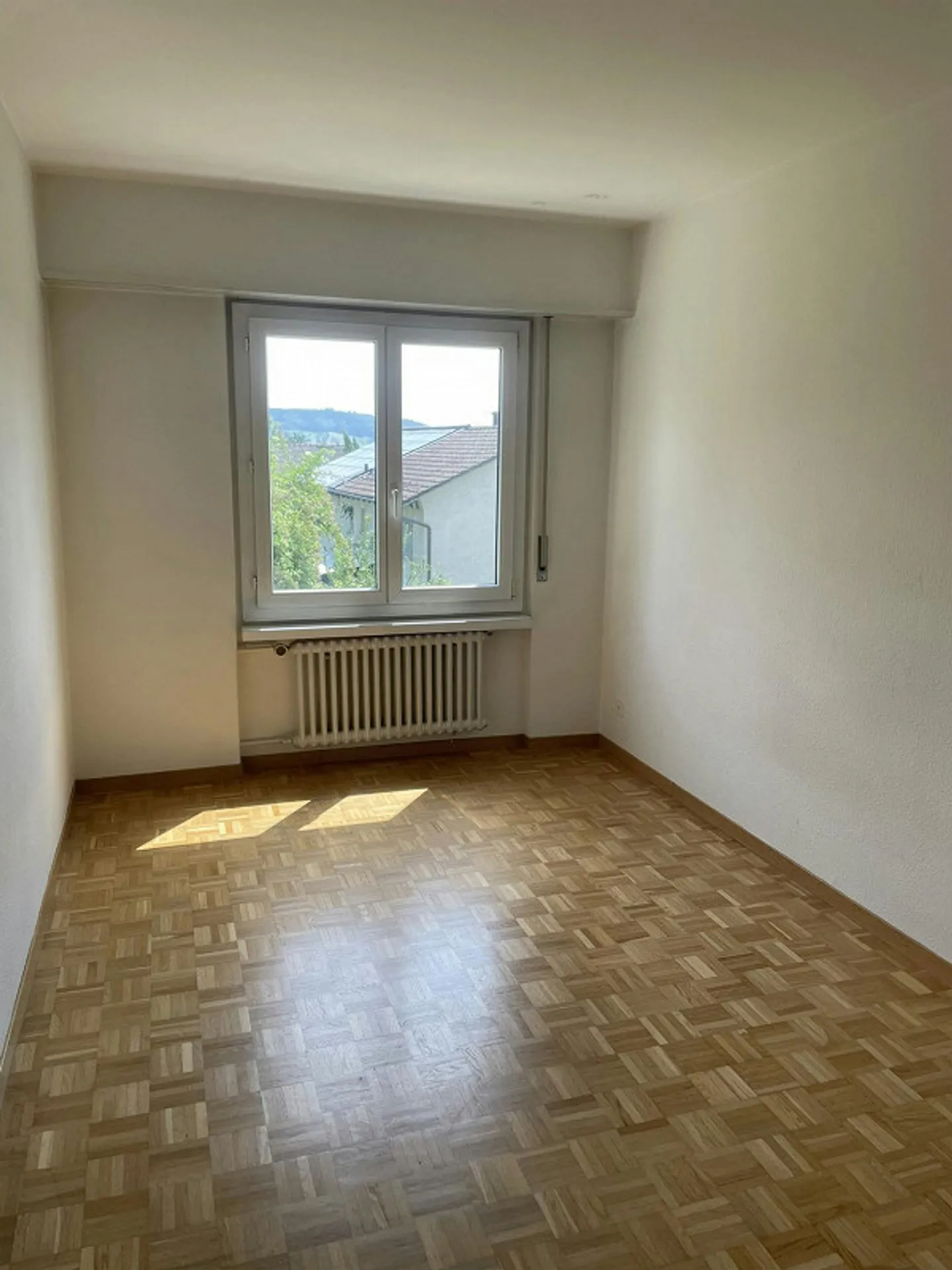 4-room apartment on the 1st floor - Photo 8 of 13