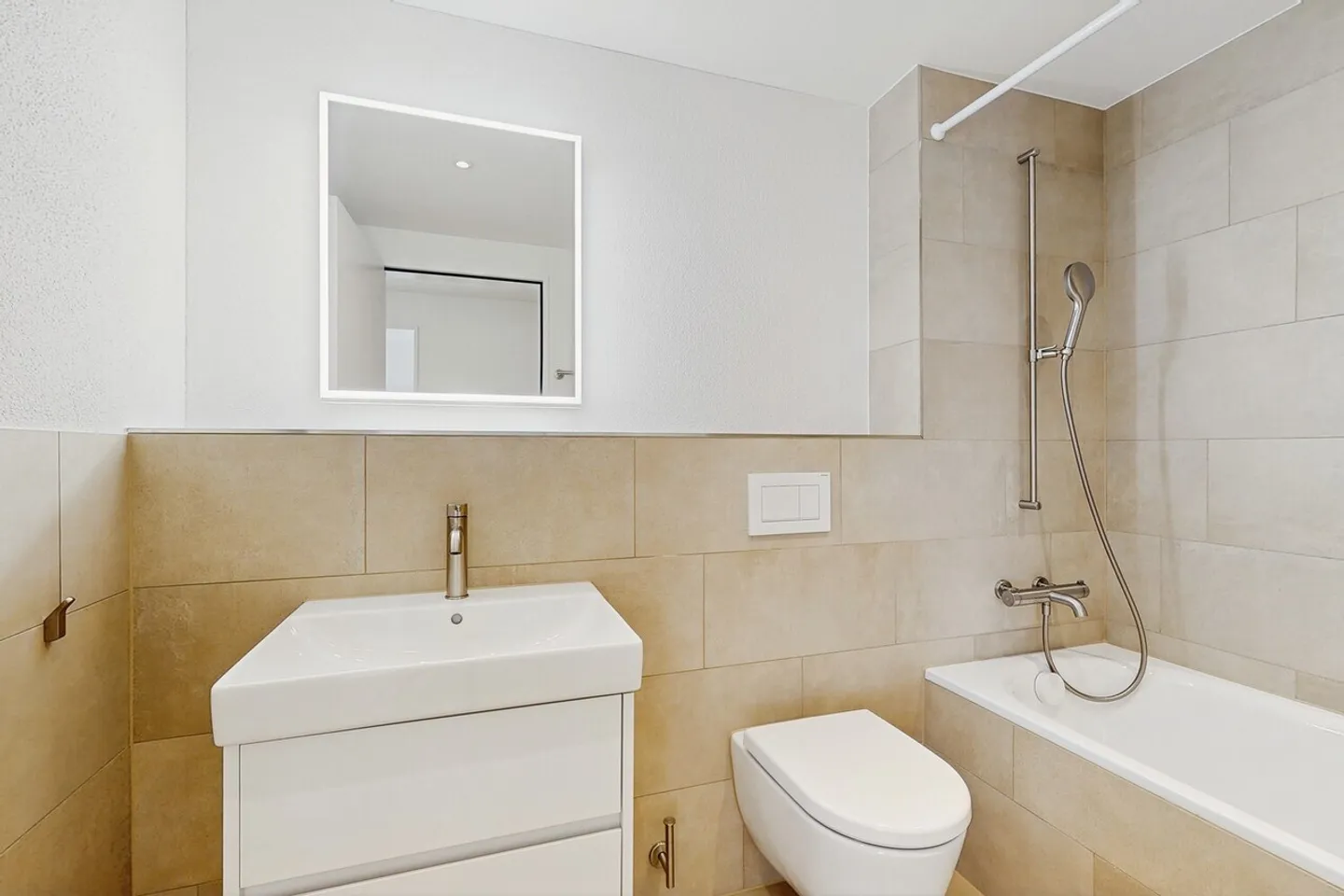 Modern 2.5-room apartment with rental garden and wooden terrace in Zurich-Schwamen - Photo 11 of 13