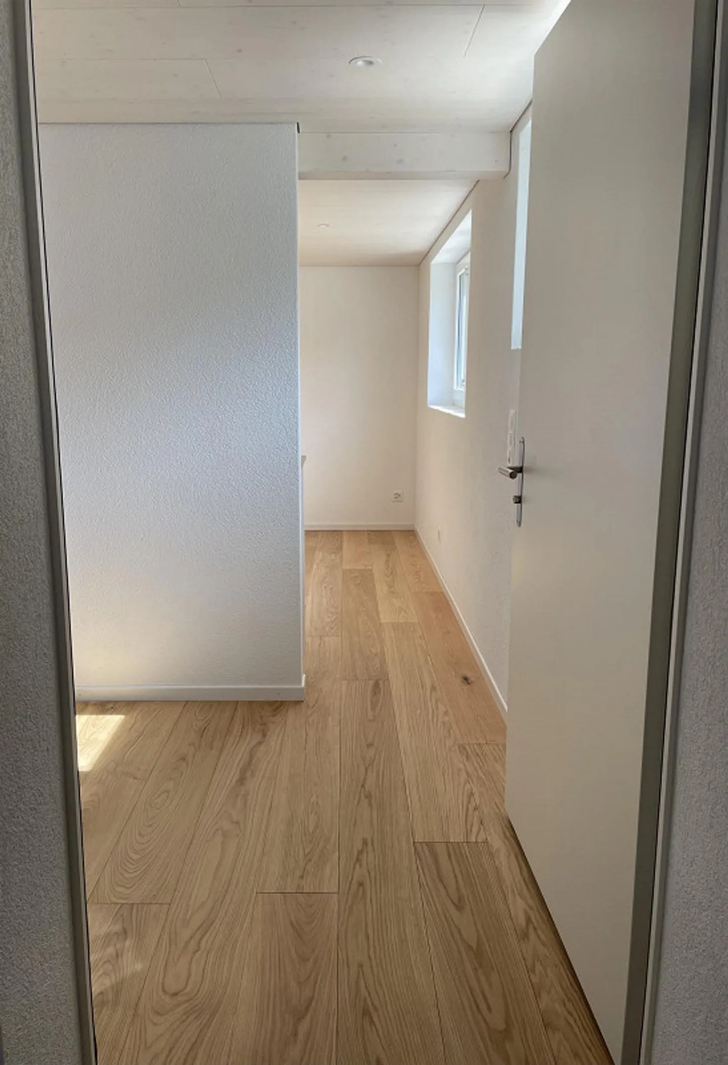 Cozy 1-room studio in the center of Rotkreuz - small but fine - Photo 1 of 4