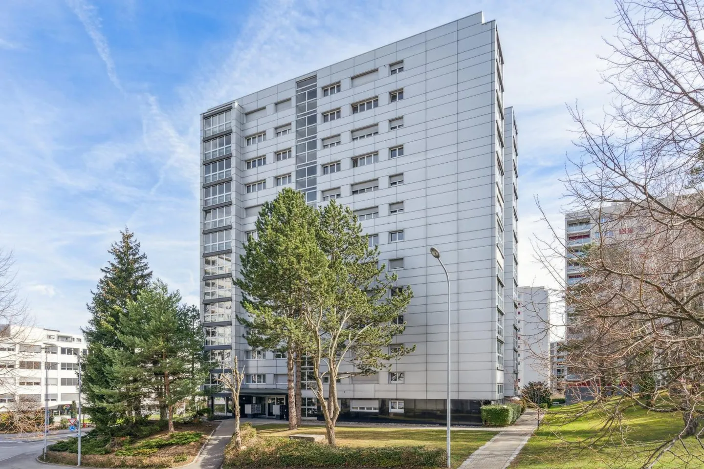 Modernes Apartment mit Balkon - Foto 1 von 6