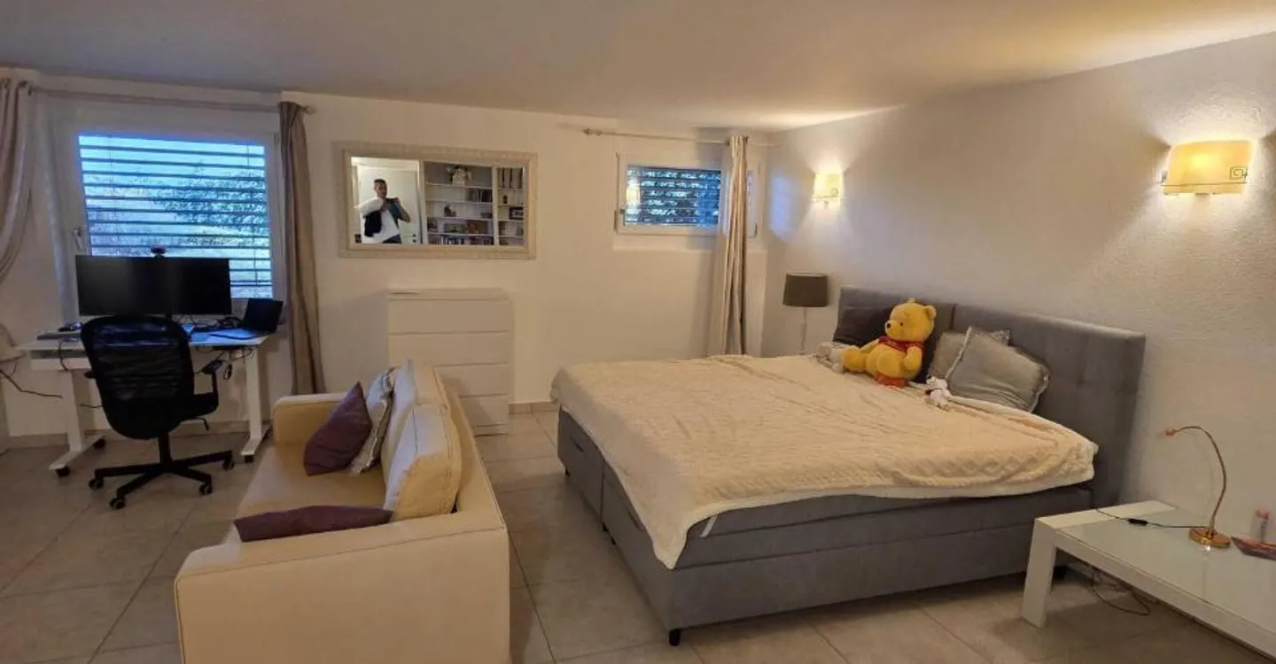 LUTRY - SCHÖNE 4.5-ZIMMER-WOHNUNG MIT SEEBLICK - Foto 4 von 10