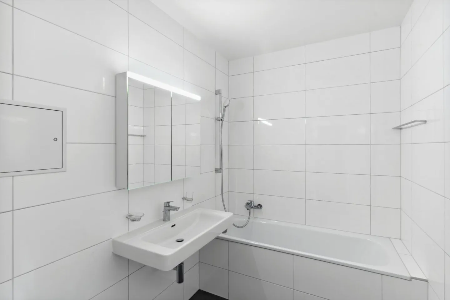 Modernes Apartment mit Balkon - Foto 4 von 6