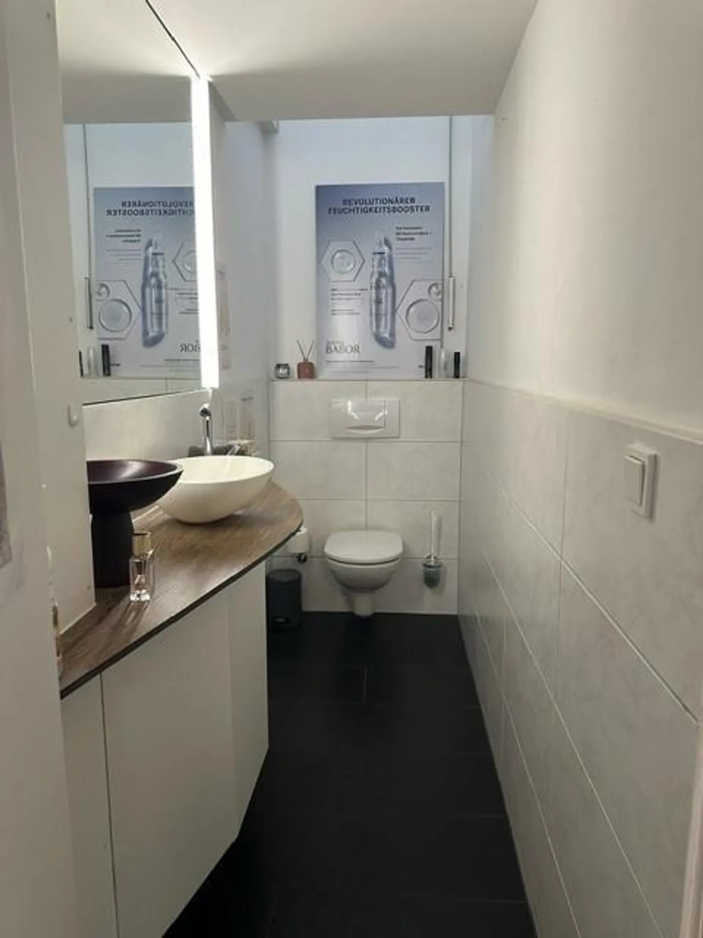 Gewerberäume im Erdgeschoss, an zentraler Lage in Chur - Photo 4 of 4