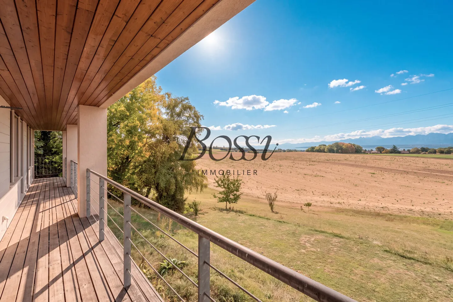 Stunning Villa with Lake View - Photo 3 of 3