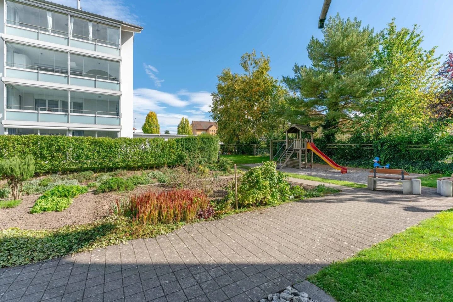 Condominio ben tenuto di 5,5 stanze con balcone vetrato - Foto 16 di 16