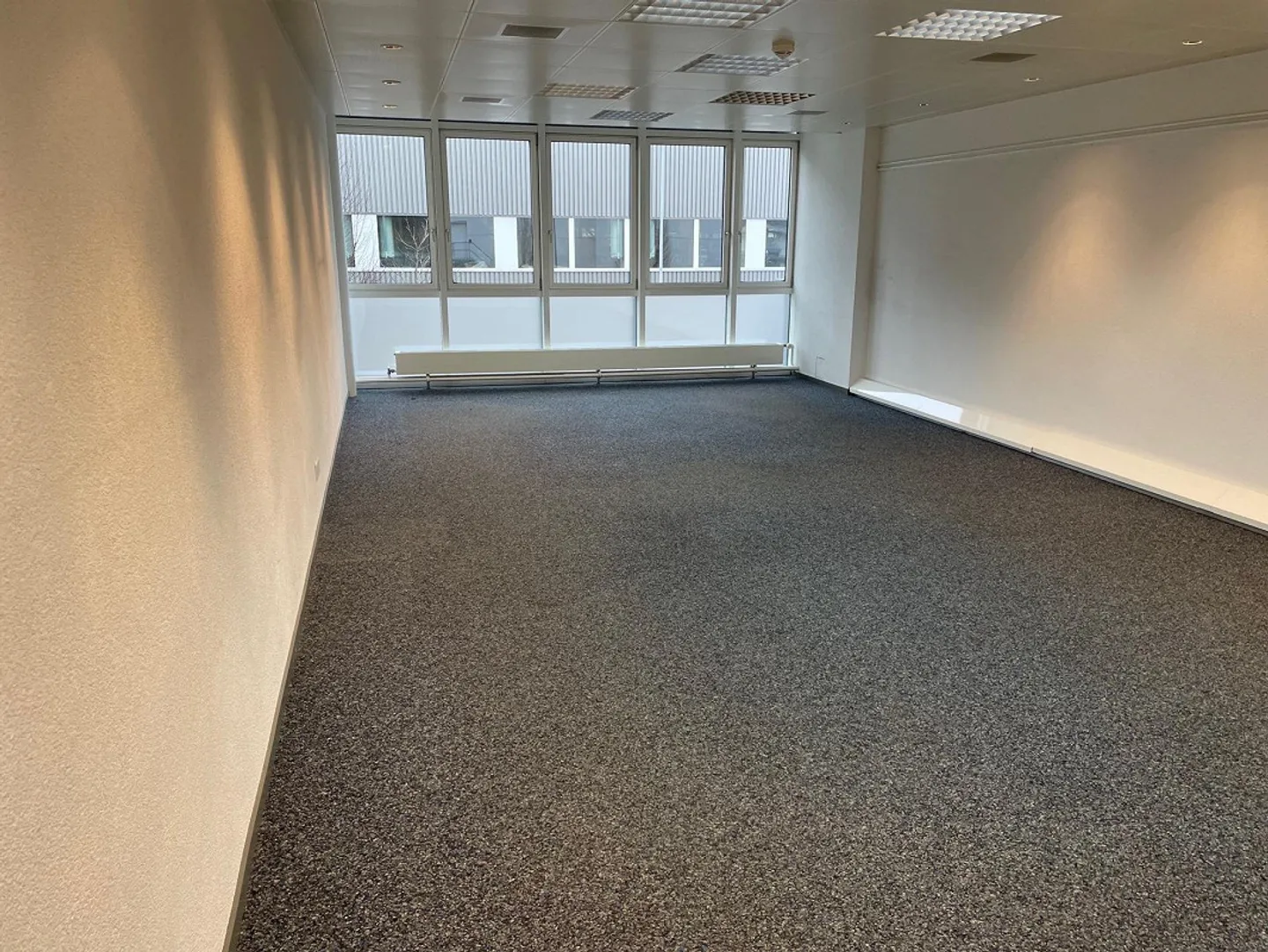 Spazio ufficio e magazzino attraente, 70 - 500 m2 immediatamente disponibile - Foto 3 di 8