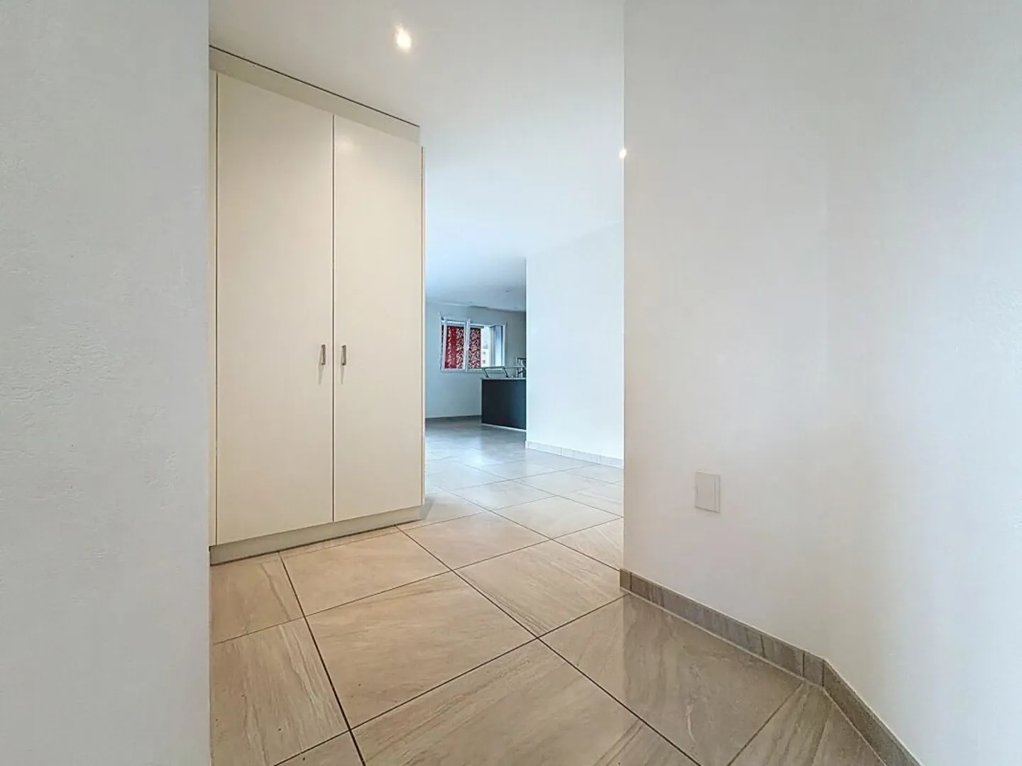 Très spacieux 4.5 pces avec grand balcon à Collombey - Photo 6 sur 12