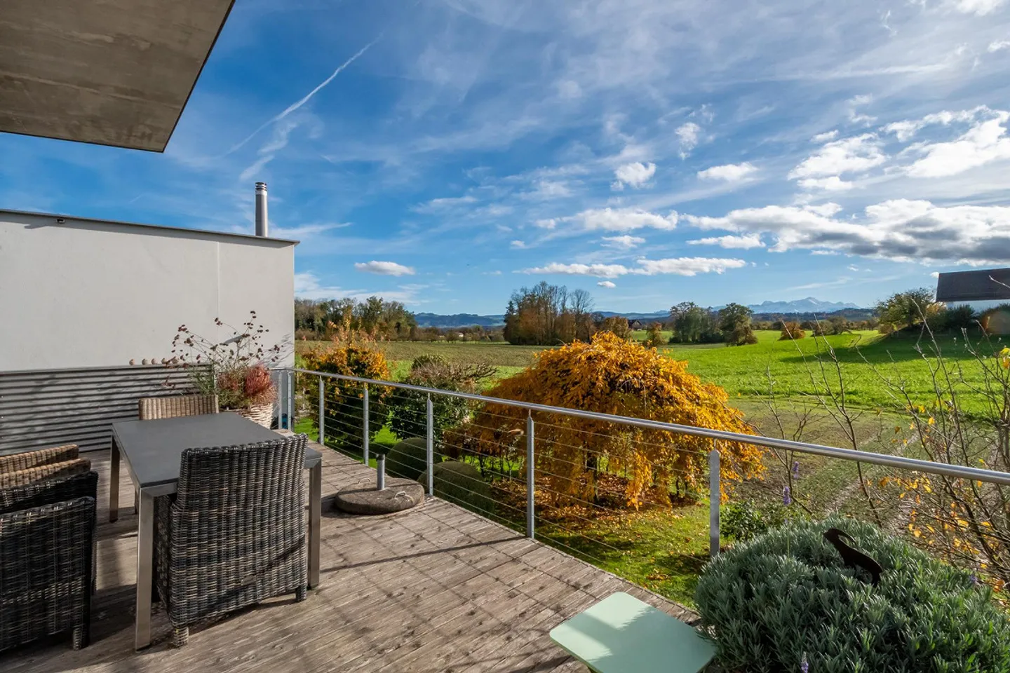 Stilvolles Einfamilienhaus mit wunderbarer Weitsicht - Foto 4 von 18