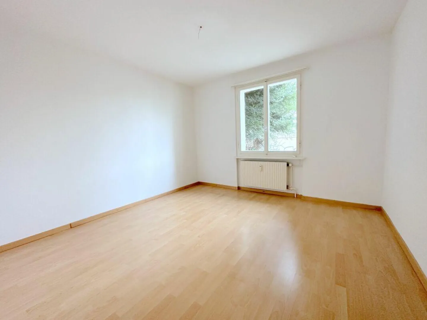 Casa unifamiliare di 4,5 stanze situata in posizione centrale - Foto 3 di 8