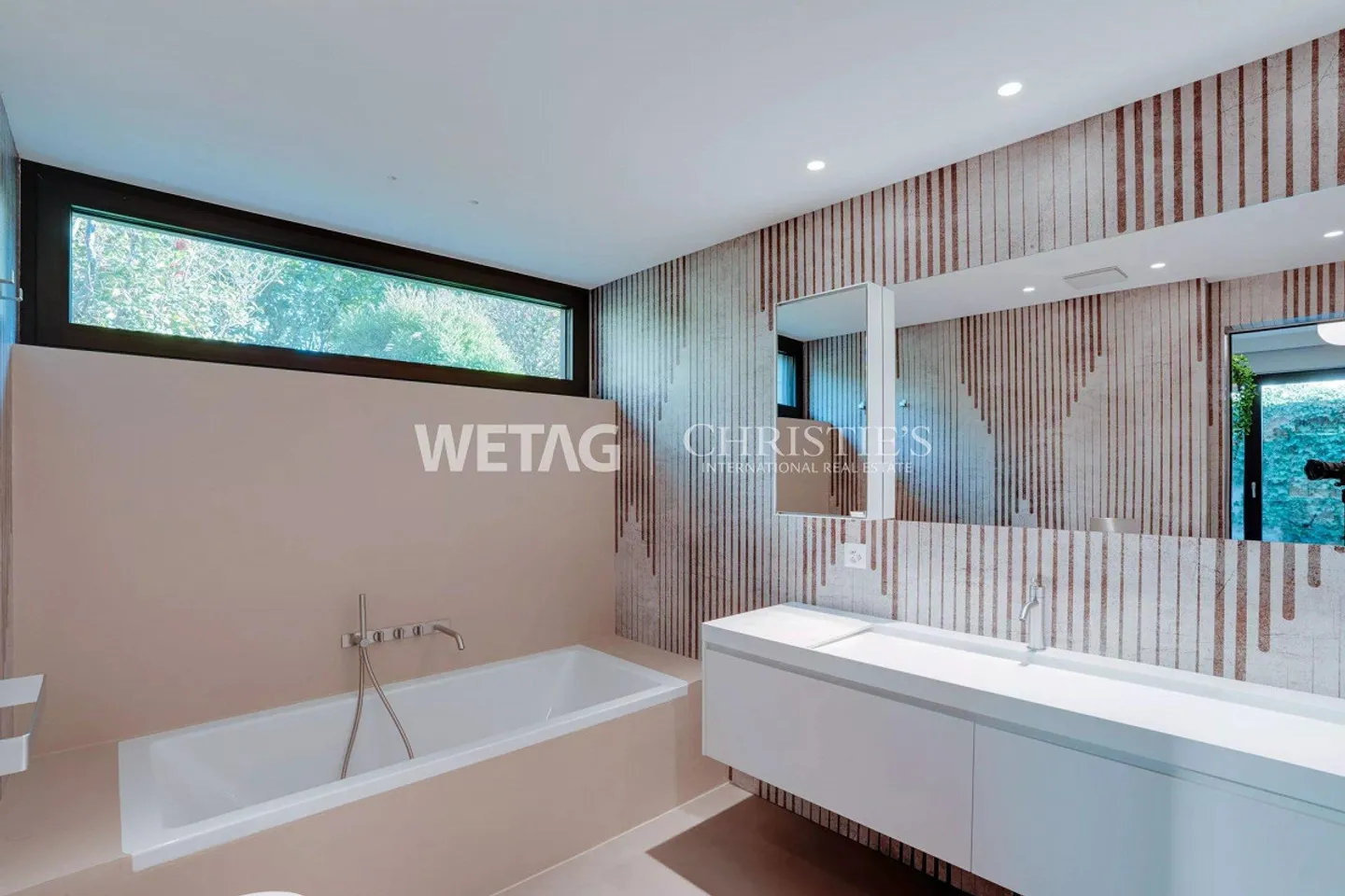 Modern duplex apartment of recent construction with large private garden to... - Photo 9 of 13