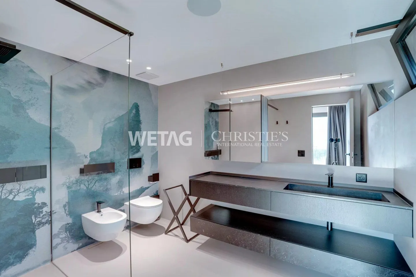 Modern duplex apartment of recent construction with large private garden to... - Photo 11 of 13