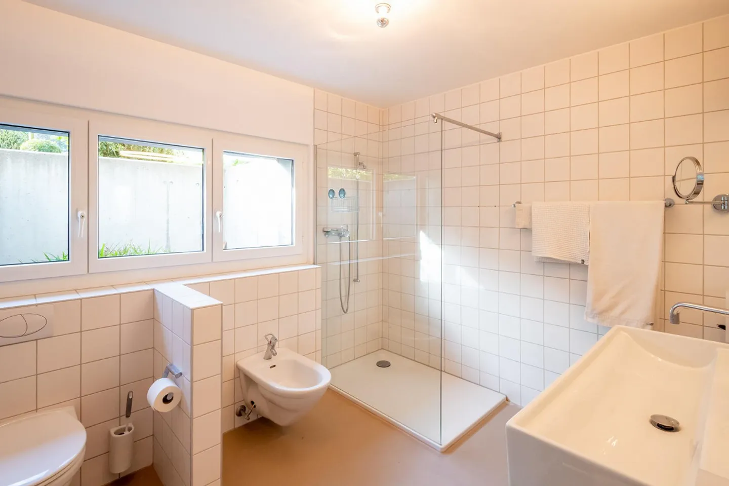 Stilvolles Einfamilienhaus mit wunderbarer Weitsicht - Foto 16 von 18