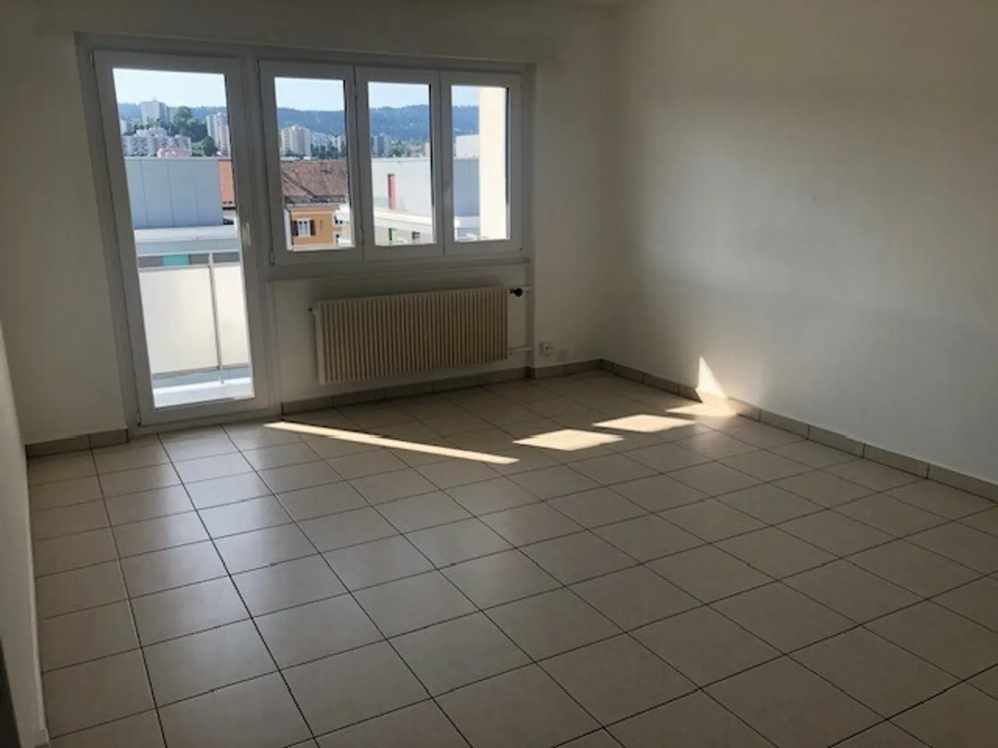 Appartamento in affitto - Foto 4 di 12
