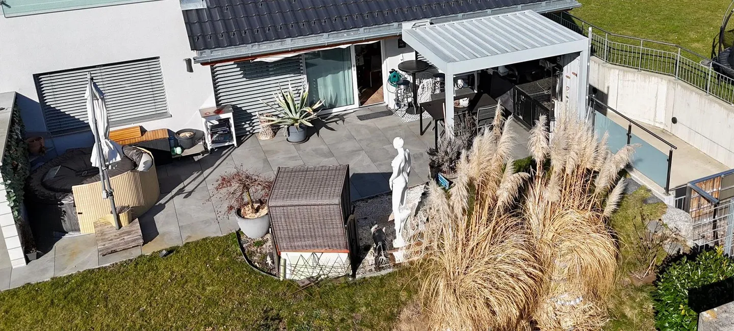 Condominio di lusso con 3,5 stanze - Foto 2 di 14