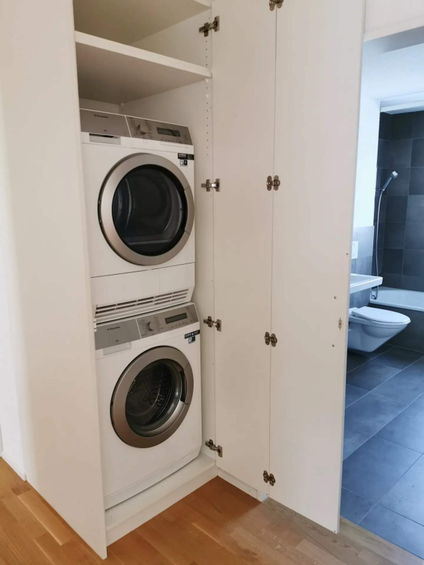Vivere spaziosamente con un fattore di benessere a Herrenschwanden - Foto 8 di 8