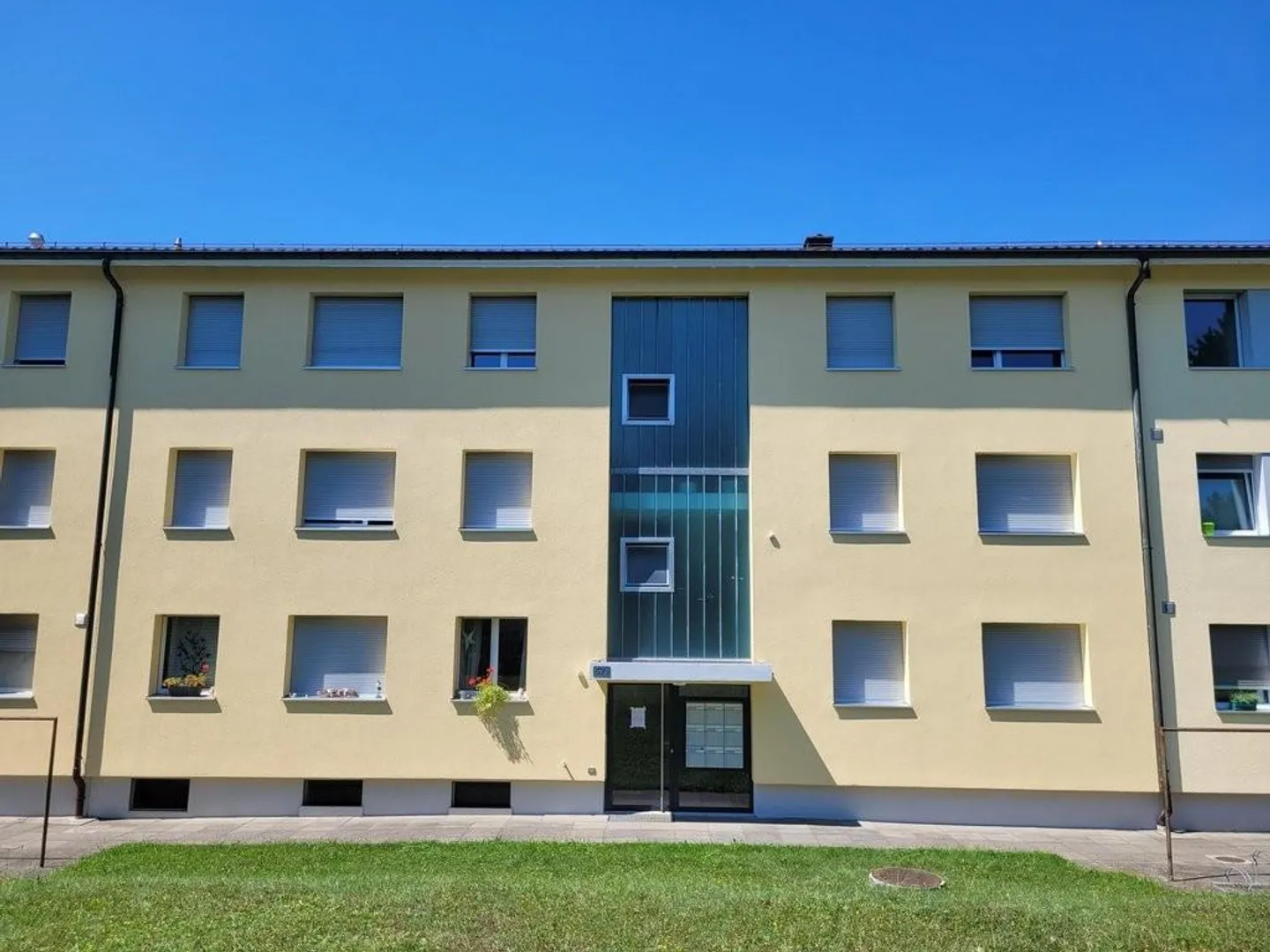 Bright 3-Room Apartment in Ostermundigen - Photo 2 of 3