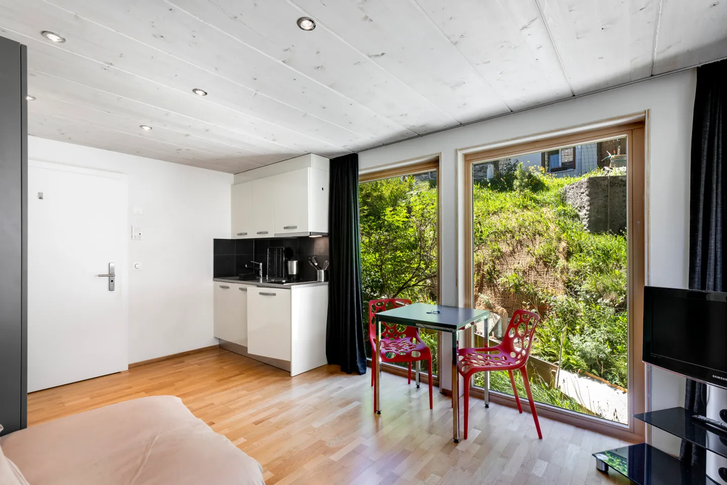 Immeuble résidentiel moderne de 6 étages avec 26 unités - Photo 4 sur 6