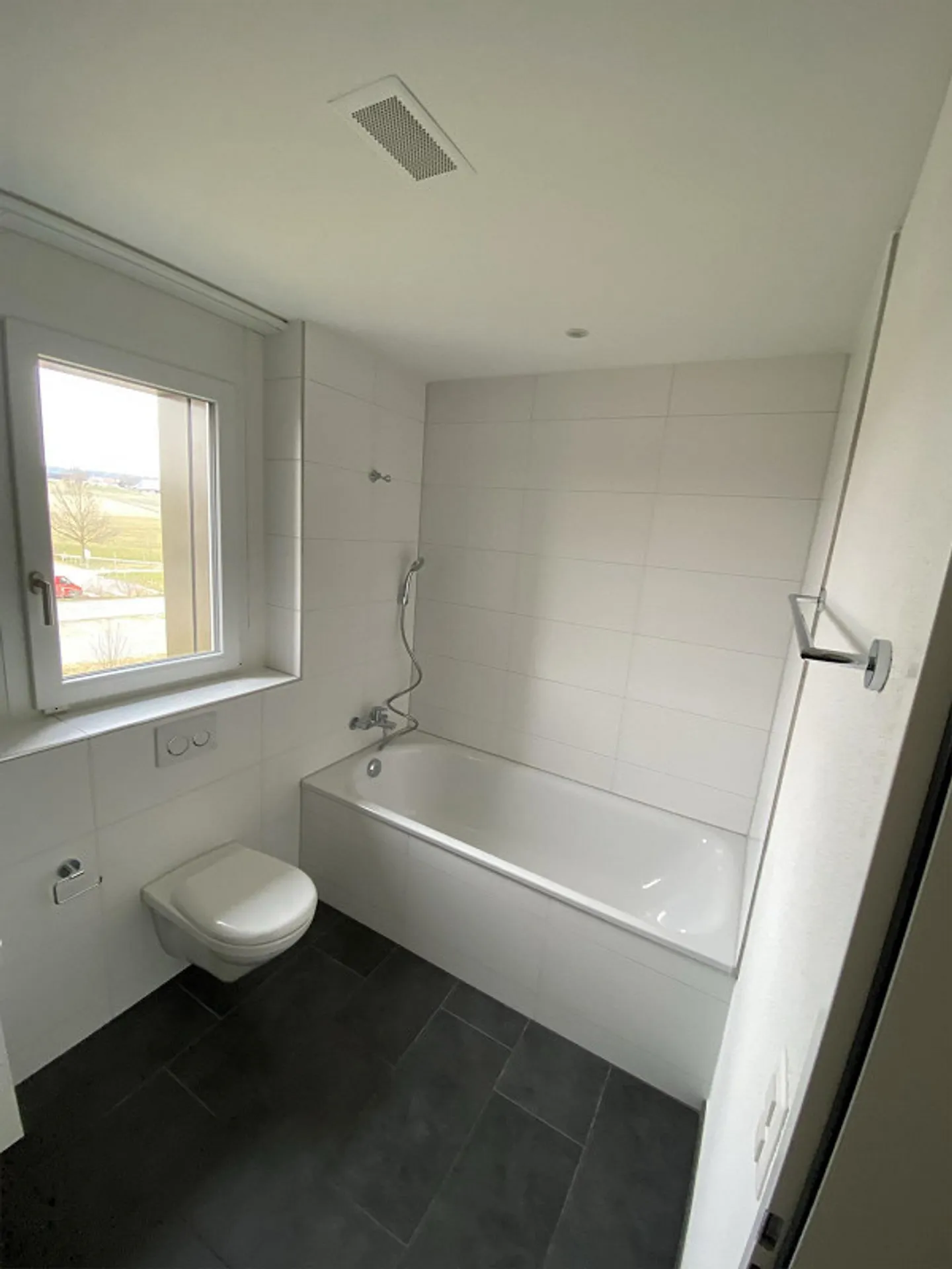 Moderne Wohnung in ruhiger Lage - Foto 10 von 11