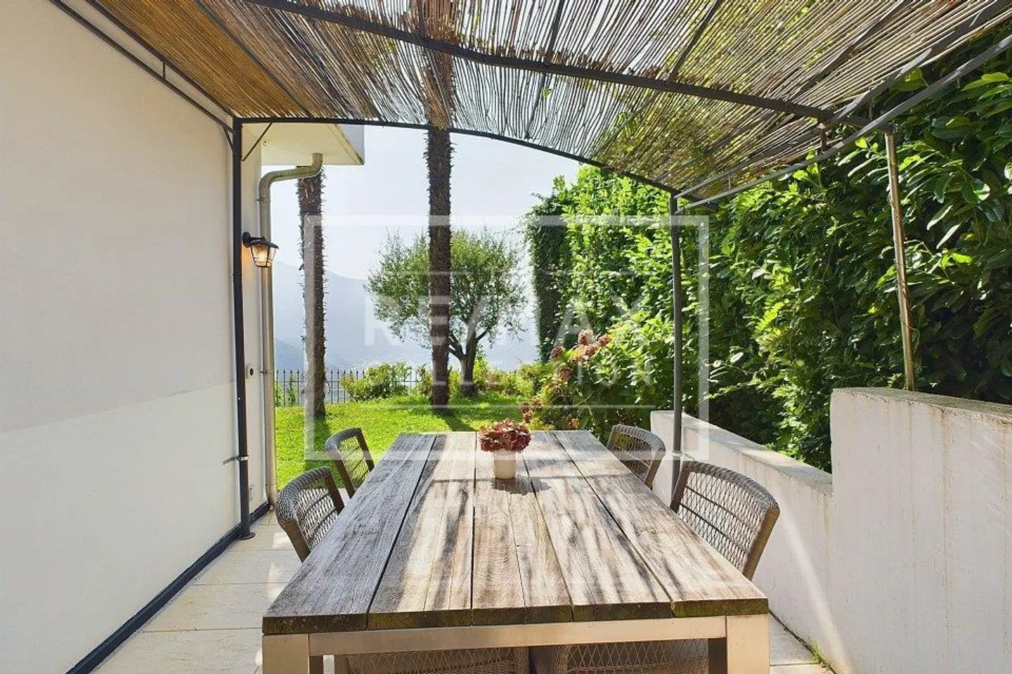 Charmantes Haus mit Seeblick - Foto 1 von 13