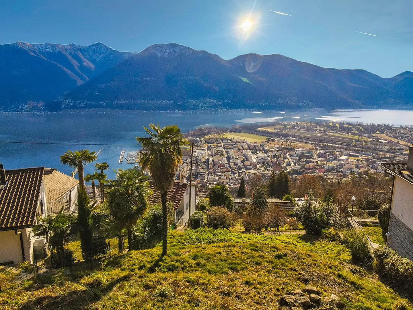 Großes Baugrundstück mit herrlichem Seeblick - Großes Baugrundstück... - Foto 1 von 9