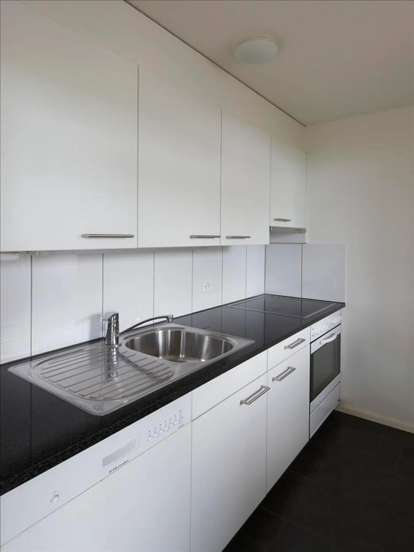 Gemütliche Wohnung mit Balkon - Foto 3 von 4