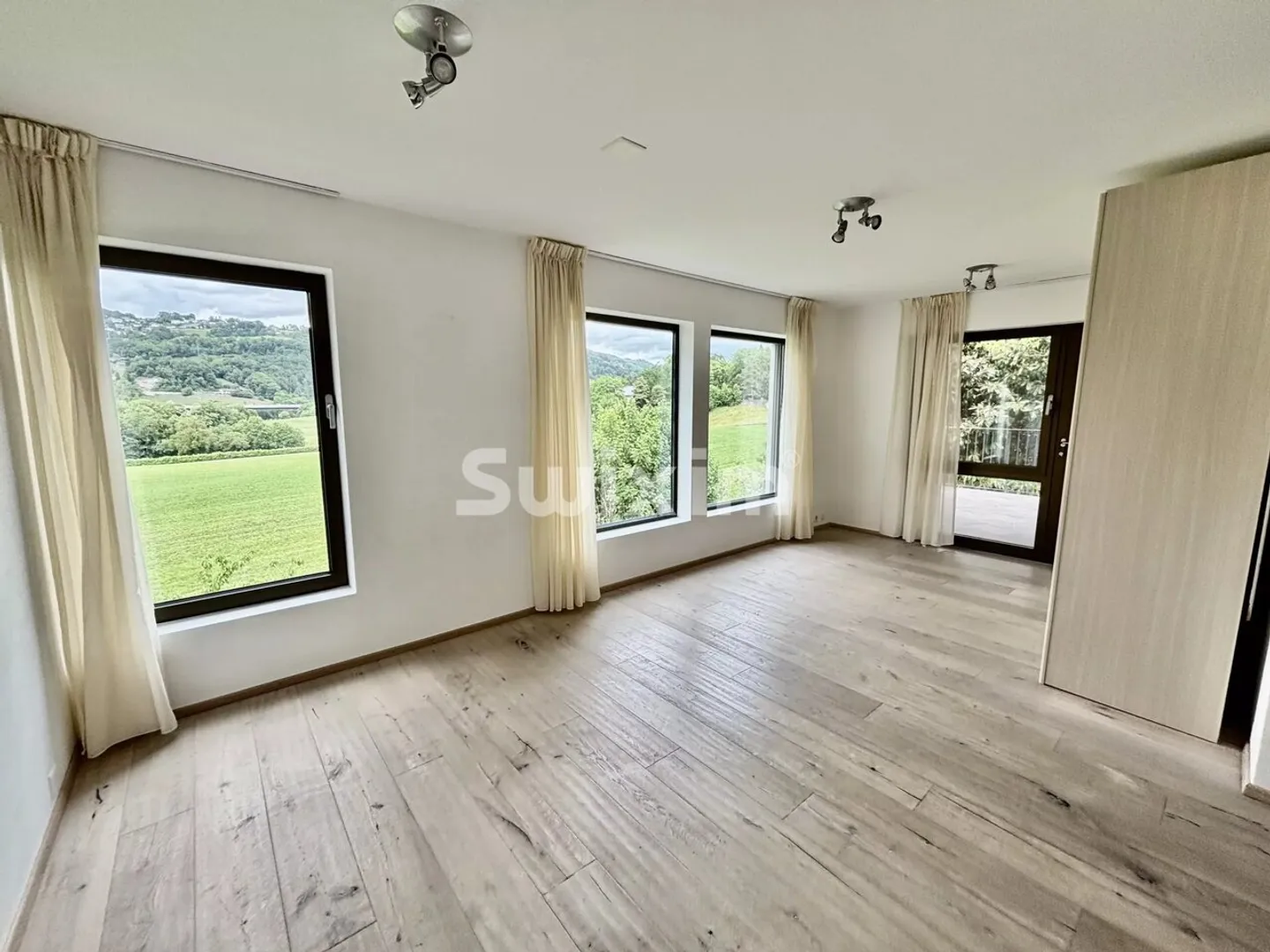 Superb villa in a quiet residential area, 6 minutes from Vevey - Photo 8 of 13
