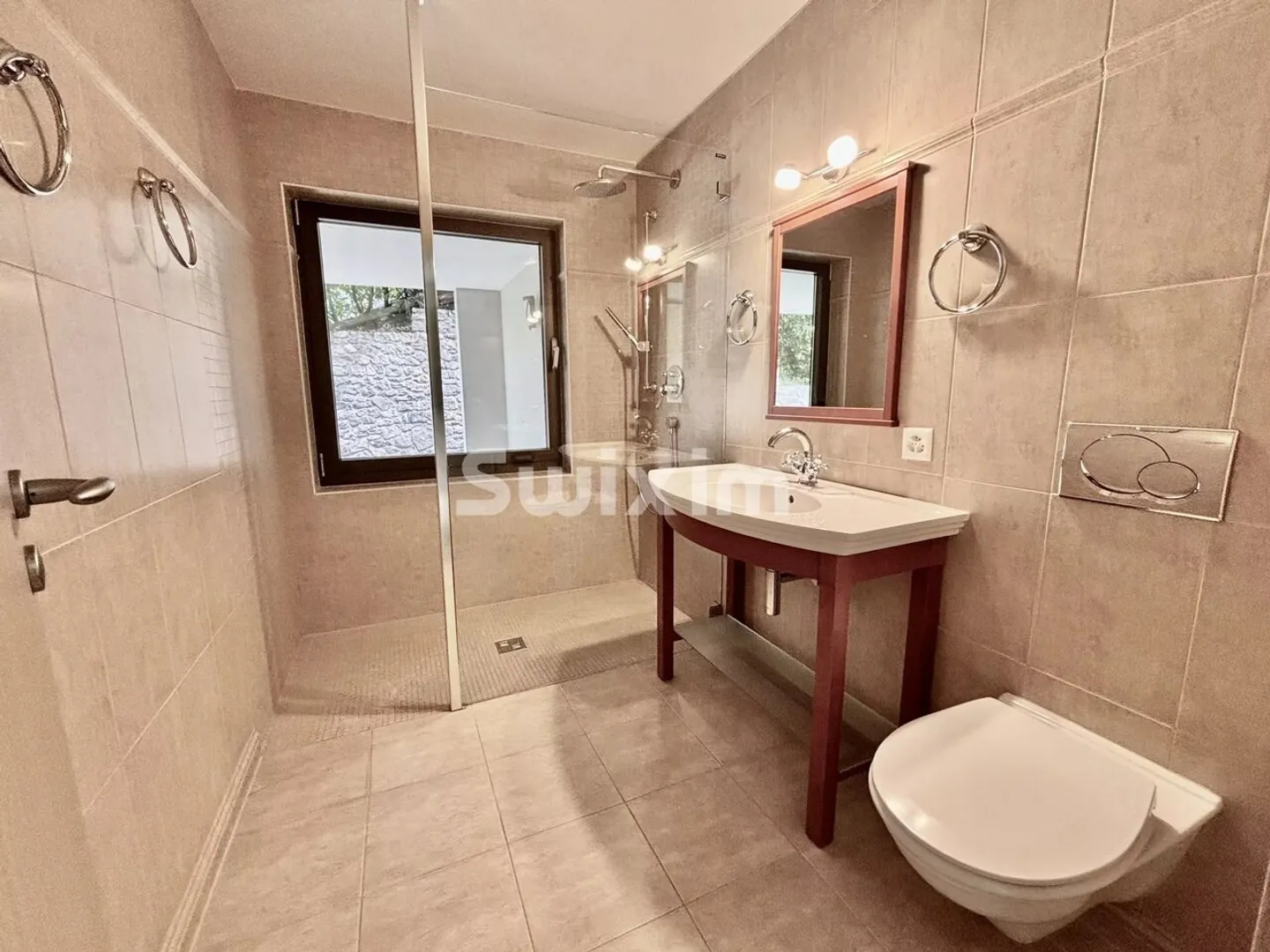 Superb villa in a quiet residential area, 6 minutes from Vevey - Photo 11 of 13