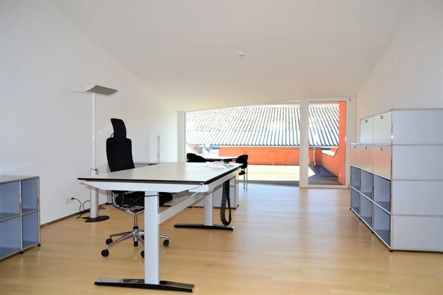 Letztes von vier Studios / Büros zu vermieten!! - Foto 3 di 13