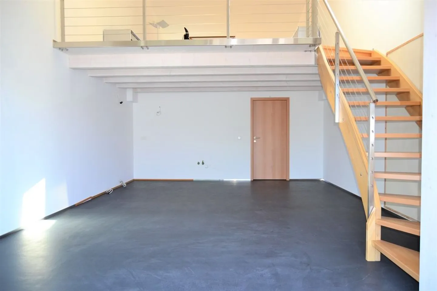 Letztes von vier Studios / Büros zu vermieten!! - Foto 6 di 13