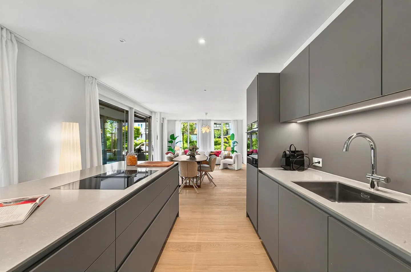 First rental of a great 3 ½-room apartment with ownership standard - Photo 4 of 9