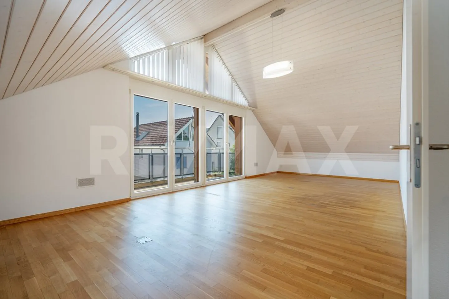 Vie spacieuse sur deux étages - Maisonette de 180,8 m² - Photo 11 sur 13