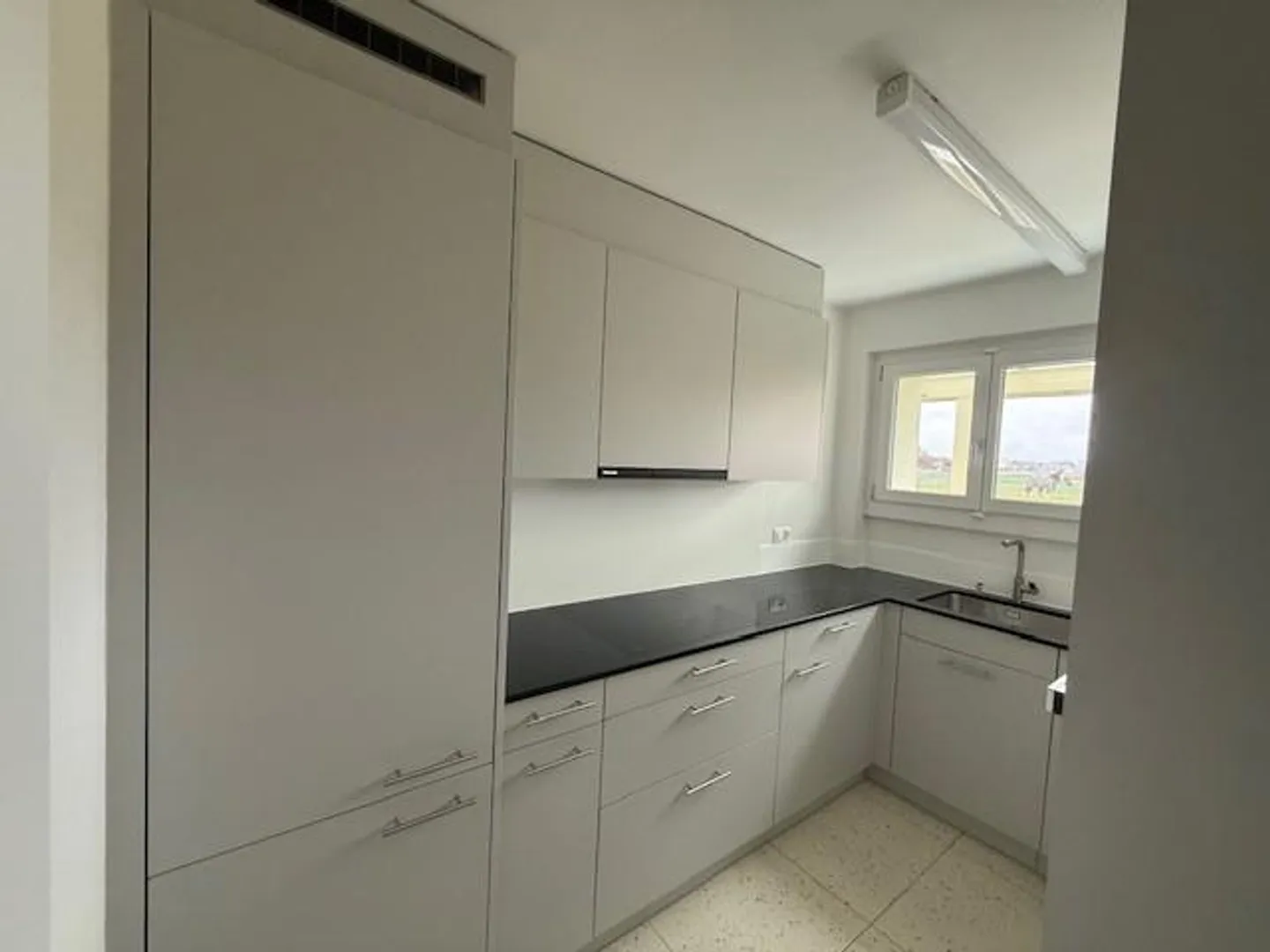 Charmantes Doppeleinfamilienhaus in Ittigen - Foto 4 von 18